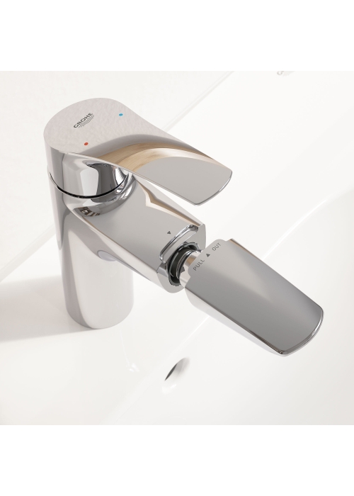 Однорычажный смеситель с выдвижным изливом для раковины Grohe Eurosmart New (23991003)