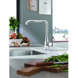 Однорычажный смеситель для мойки Grohe Essence (30505000)