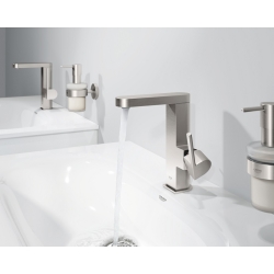 Однорычажный смеситель для раковины Grohe Plus, М-Size (23871DC3)