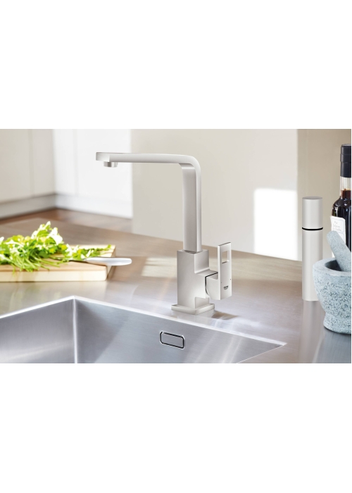 Одноважільний змішувач для мийки Grohe Eurocube (31255DC0)