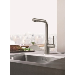 Однорычажный смеситель для мойки Grohe Essence (30504DC0)