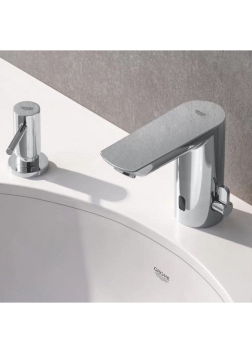 Смеситель для раковины бесконтактный Grohe BauCosmopolitan E 36453000