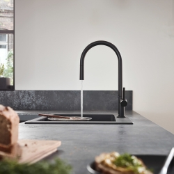 Змішувач Hansgrohe Talis M54 для кухонного миття з висувним душем Sbox Matt Black 72803670