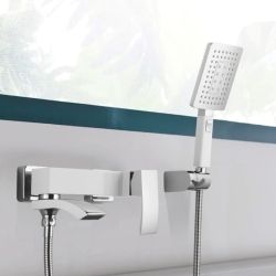 Змішувач для ванни Qtap Swan Cascada з поворотним виливом (з душовим гарнітуром) Chrome QTSWA260CRM45565