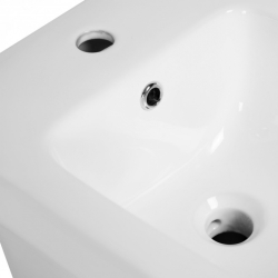 Биде напольное Qtap Cardinal 52х36х40.5 White QT0444B660BW