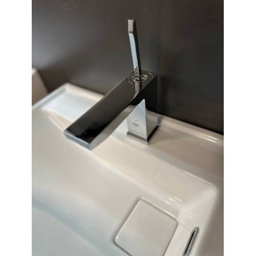 Смеситель для раковины Grohe Eurocube Joy 23658000 M-Size