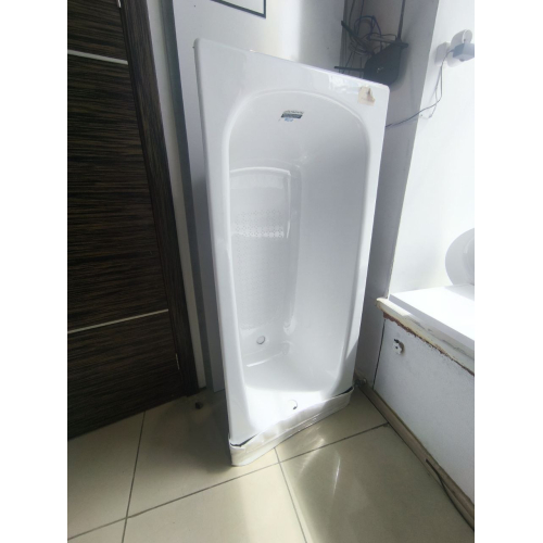Ванна прямокутна чавунна ROCA CONTINENTAL 150x70см  (A21291300R) (Знижений в ціні товар)
