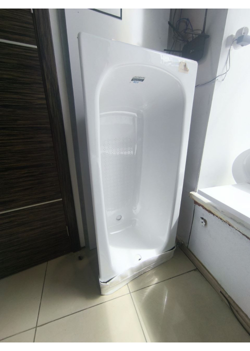 Ванна прямокутна чавунна ROCA CONTINENTAL 150x70см  (A21291300R) (Знижений в ціні товар)