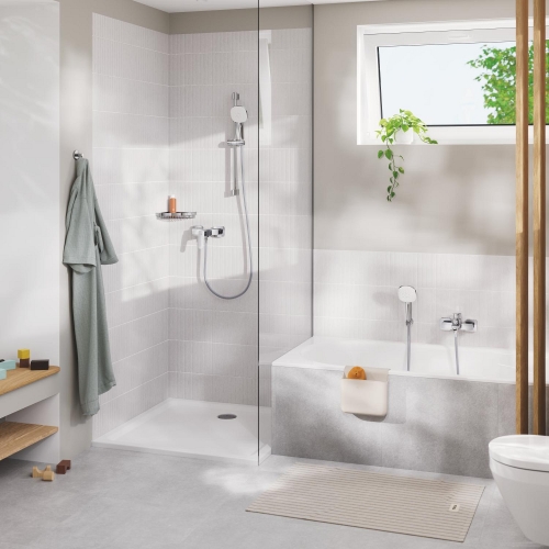 Одноважільний змішувач для душу Grohe Cubeo 1018240000