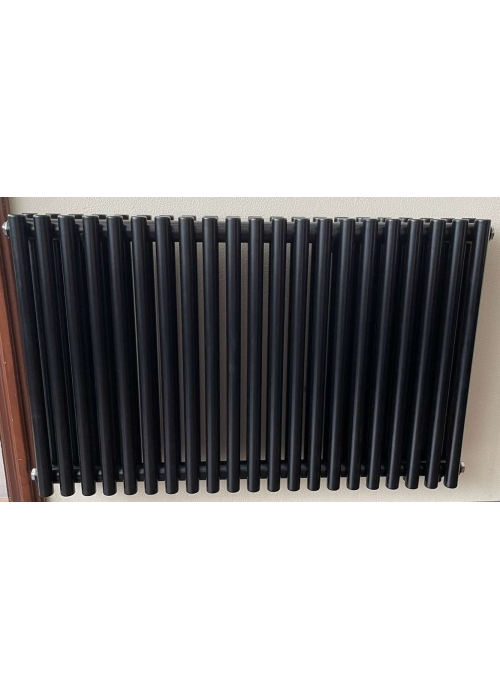 Дизайнерский горизонтальный радиатор Betatherm Praktikum 2 H-500 мм, L-1223 мм PV 2050/32 9005M 88