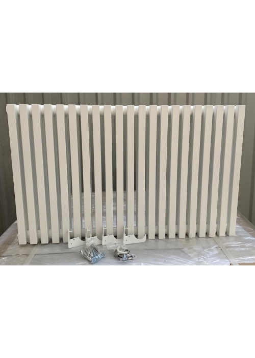 Дизайнерский горизонтальный радиатор Betatherm Quantum 2 H-500 L-1005 BQ 2050/25 9016M 88