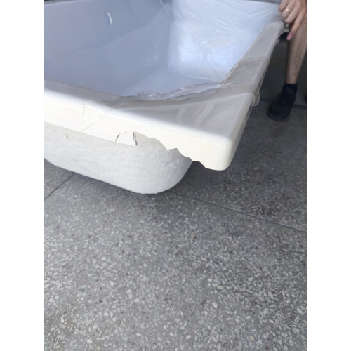 Ванна акрилова прямокутна VILLEROY&BOCH TARGA STYLE 180х80 см UBA180FRA2V-01U (Уцінений товар, пошкоджений кут)