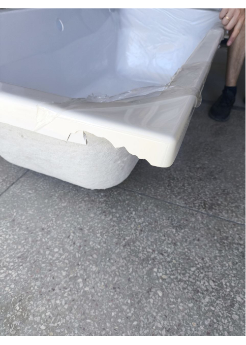 Ванна акрилова прямокутна VILLEROY&BOCH TARGA STYLE 180х80 см UBA180FRA2V-01U (Уцінений товар, пошкоджений кут)