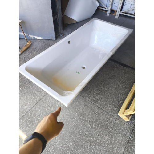 Ванна акрилова прямокутна VILLEROY&BOCH TARGA STYLE 180х80 см UBA180FRA2V-01U (Уцінений товар, пошкоджений кут)